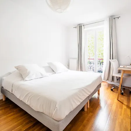 Quartier Latin Sorbonne Apartment Paris